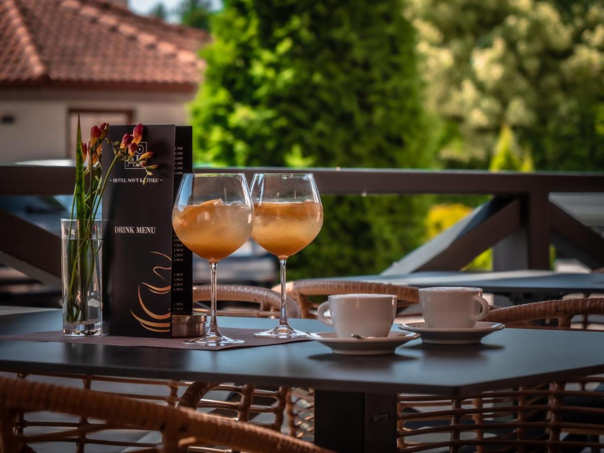 Hotel Novy Kastiel - Self Check-In Topoľčany 외부 사진